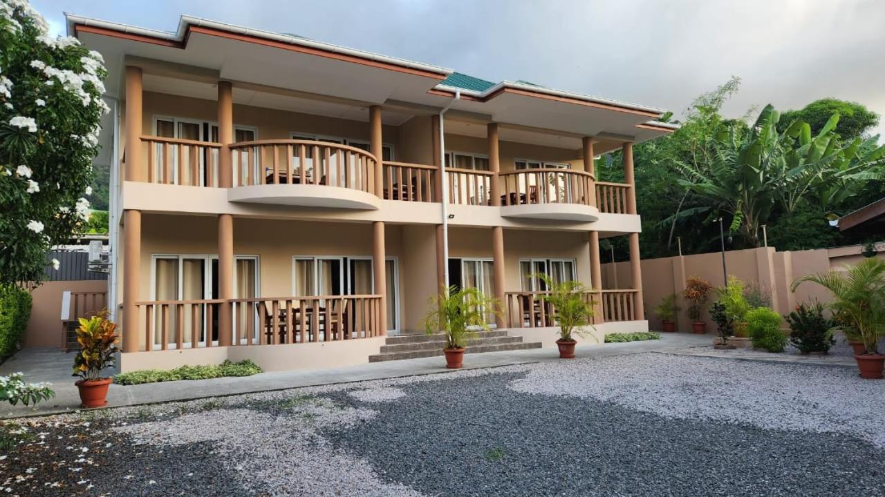 Green self-catering Apartment, Beau Vallon, Seychelles
